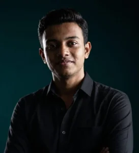 Best digital marketing expert in calicut standing image